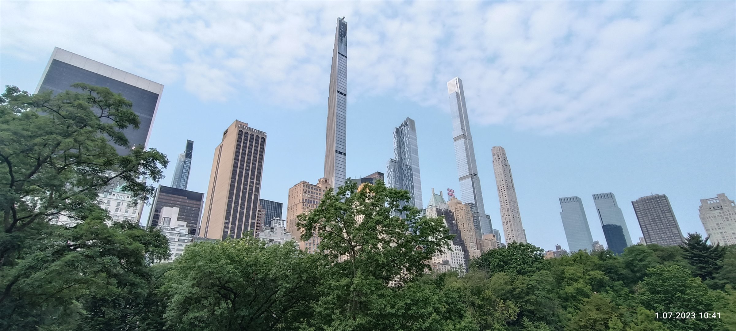 Widok na Central Park i panoramę Manhattanu w Nowym Jorku